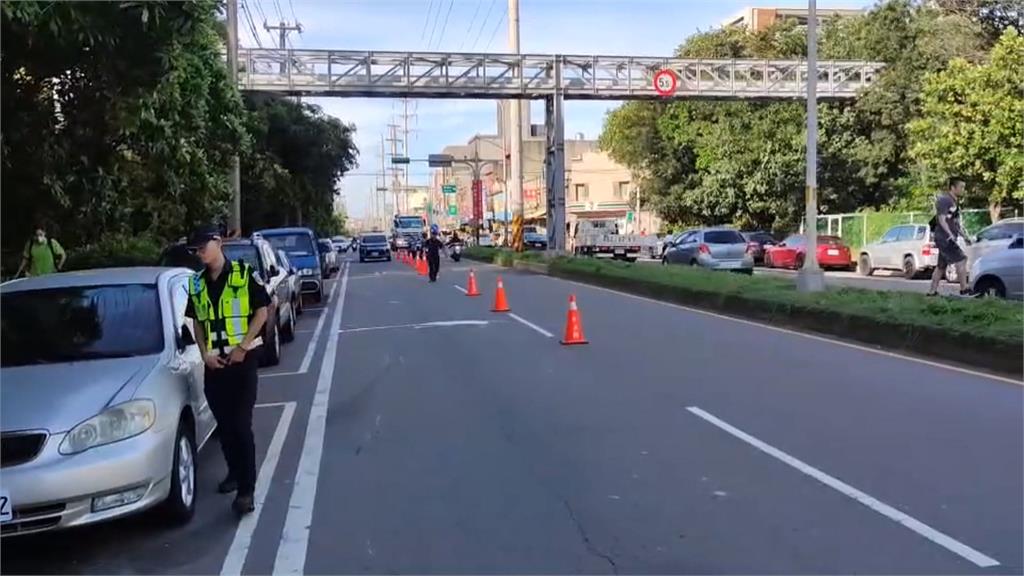 超車與大貨車碰撞! 機車遭後方車輛撞上身亡