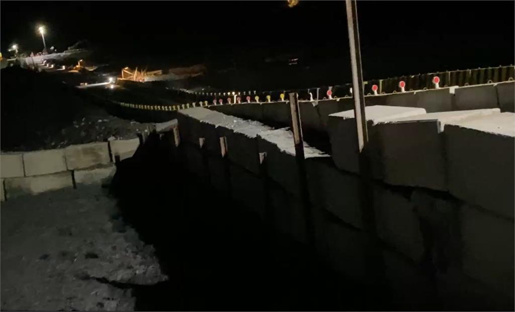 快訊/馬太鞍溪第二堰塞湖溢流!大量泥水往下游沖刷「便橋斷了」畫面曝光