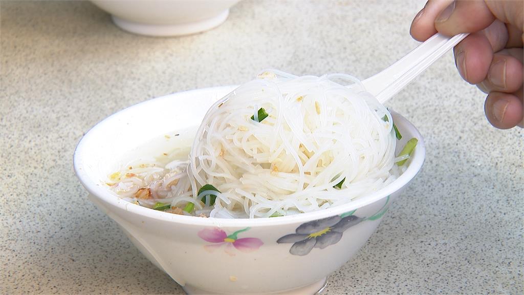 全台"凍番薯" 民眾早起吃米粉湯.熱湯圓暖和身體