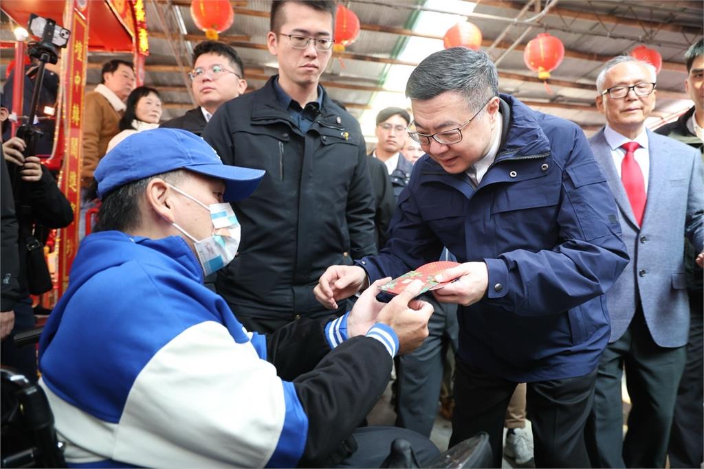 快新聞/初二桃園拜廟 卓榮泰:年後全力促進朝野和諧、重新充飽政府輪胎氣