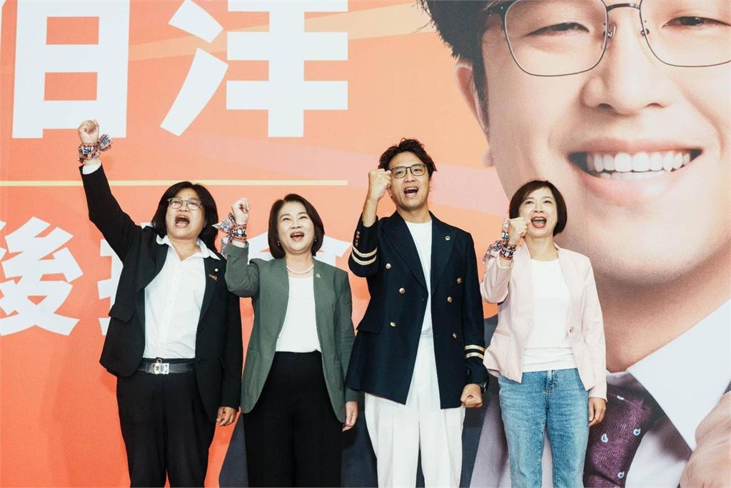 被蔣粉酸「洋流是下流」！沈伯洋「5字神回」反殺　破萬人讚爆：太強大了