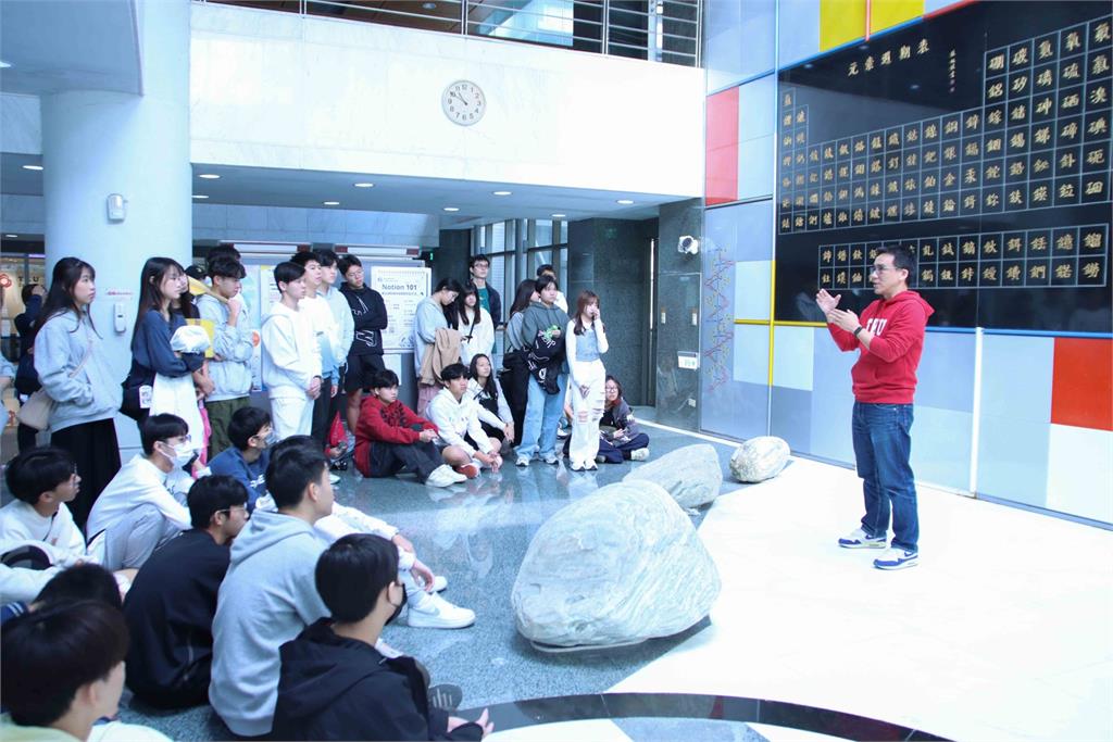【淡江傳真】從國際交換到AI課程 淡江大學邀請高中生零距離感受跨域學習