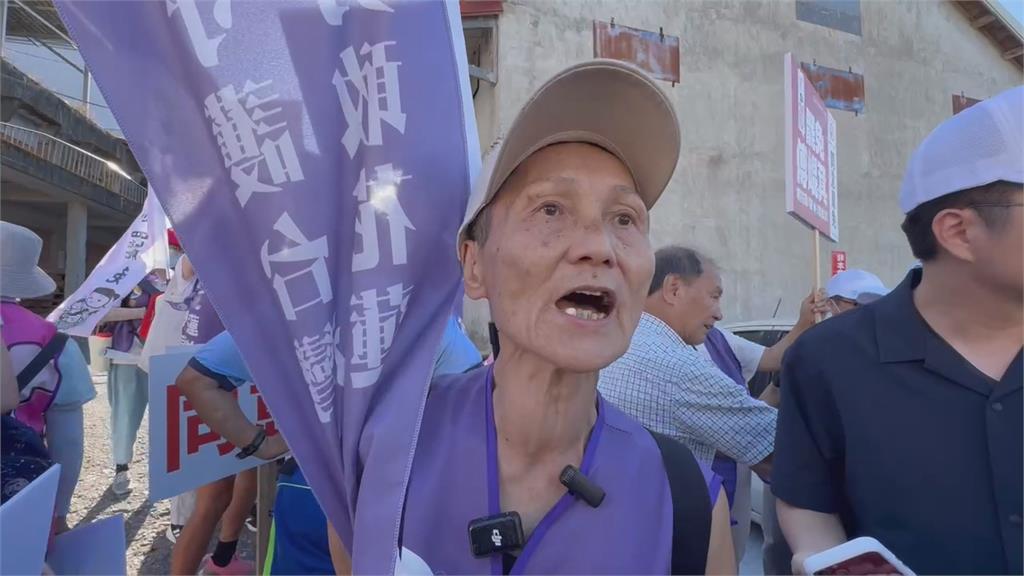 「葉霸」率「千歲軍團」瑞穗遊行挺罷傅　鄉親夾道歡迎