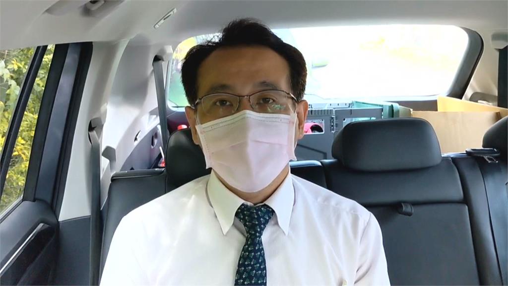 挺國產！　立委搶預約高端　蔡總統臉書秀「預約成功」