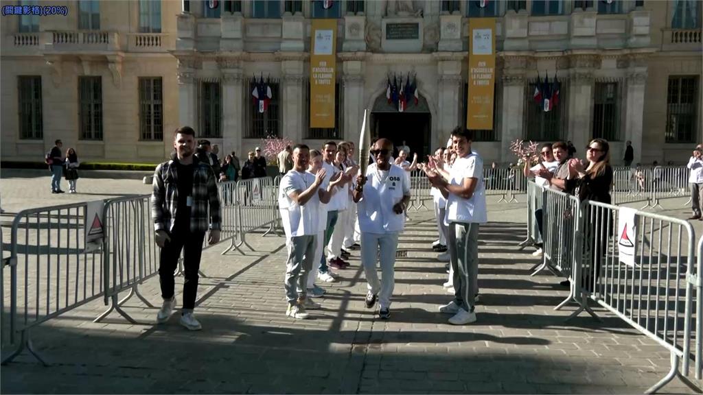 巴黎奧運２萬志工大會師　聖火傳遞彩排同步登場