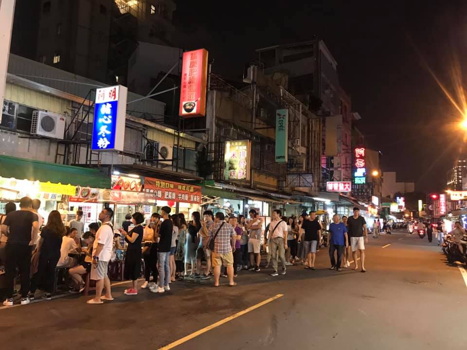 台南「必比登推介」名店被國稅局盯上！查稅人員灶旁「站崗」緊盯稽查