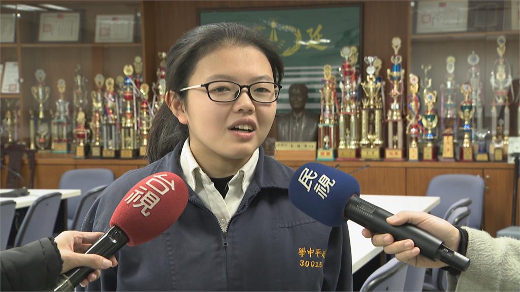 《百萬小學堂》小西瓜「退去妹妹頭」!擁「這1身分」最新近照曝光了