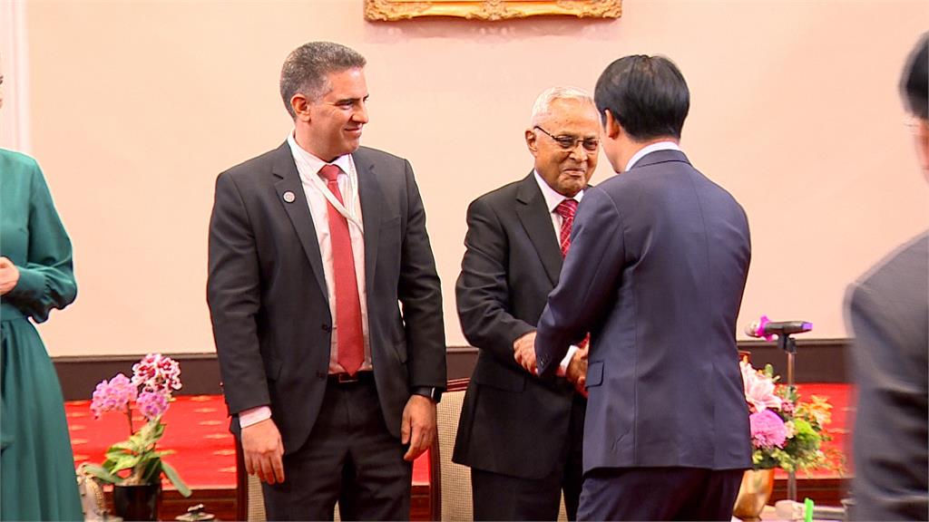 接見波蘭前總統華勒沙　賴總統：1996總統直選他訪台給予支持