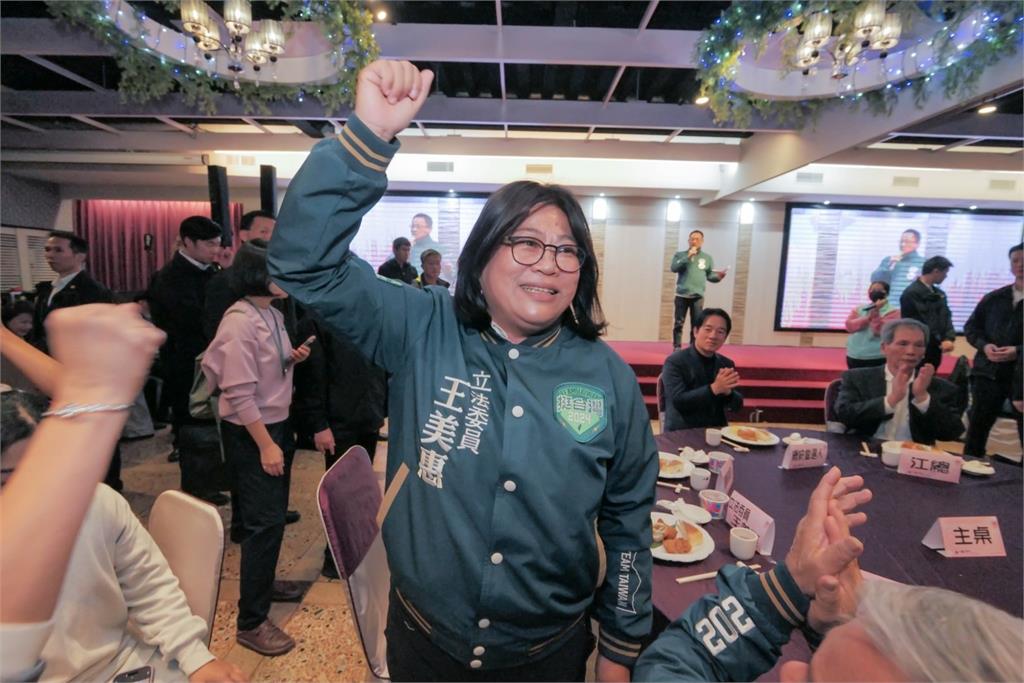 快新聞/合體蕭美琴、王美惠嘉義謝票 賴清德:蔡總統已把台灣隊長交棒