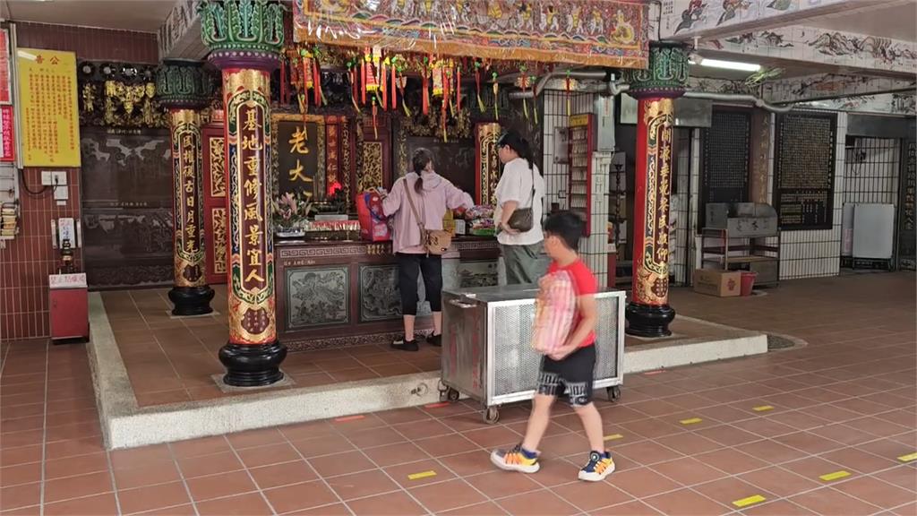 基隆老大公廟開龕門遇演習　祭拜儀式首度提早１０分鐘