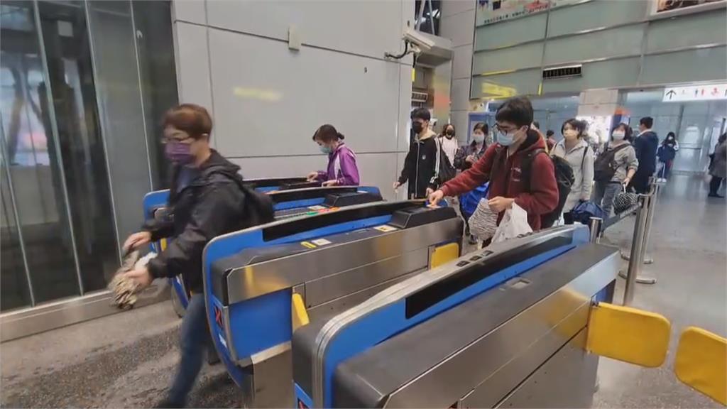 轉乘不便 北北基通勤族不搭火車寧願坐客運