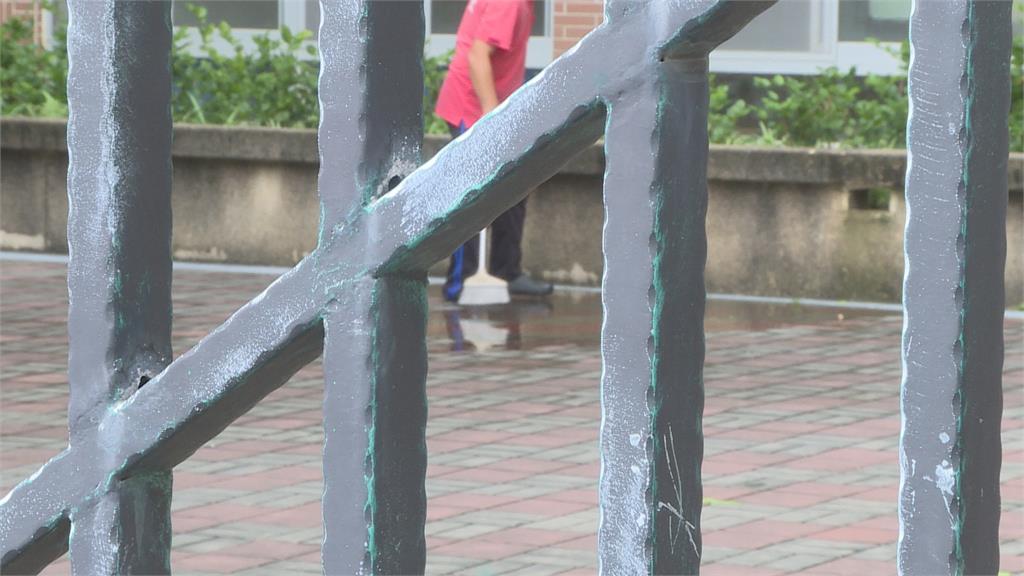 疑為尋友躲避警察查緝 通緝犯不明原因墜樓身亡
