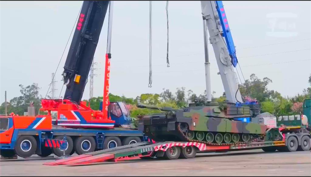 地表最強戰車運抵新竹裝訓部! M1A2T實車曝光