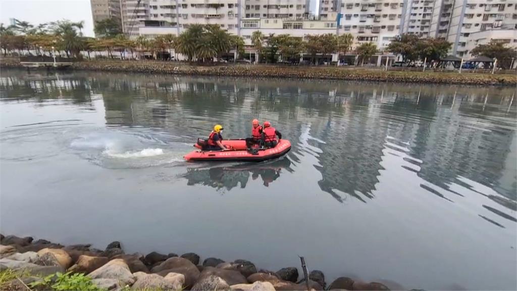 高雄碎屍案打撈第9日 遇害張婦家屬到場招魂
