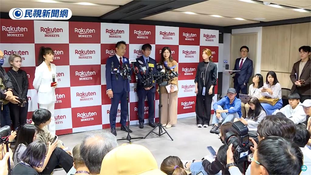 中職(影)/記者會「媒體坐地上」被罵翻!原來樂天想「跟大谷一樣被環繞」卻搞砸