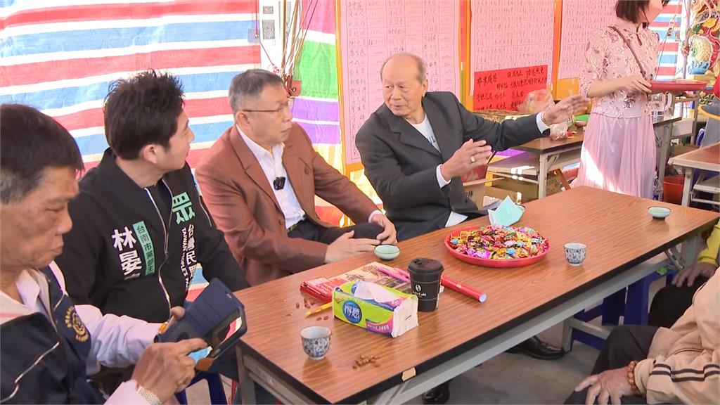 柯文哲春節全台走透透 喊話一定會嚴格監督「新閣揆」