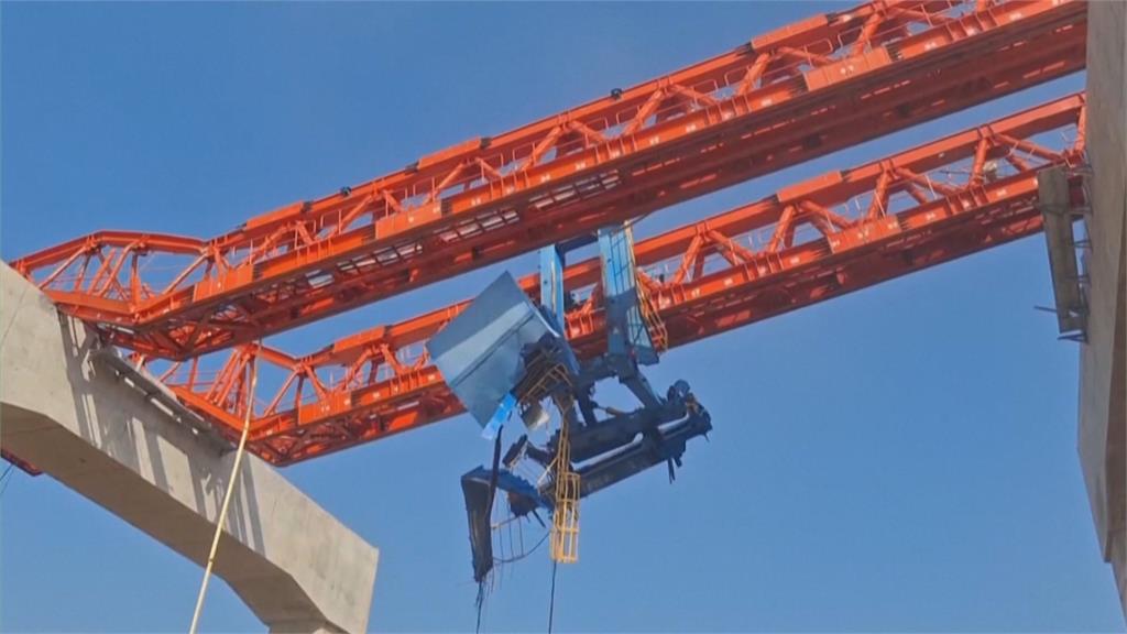 泰國高鐵工程重大事故　起重機砸落列車19死80傷