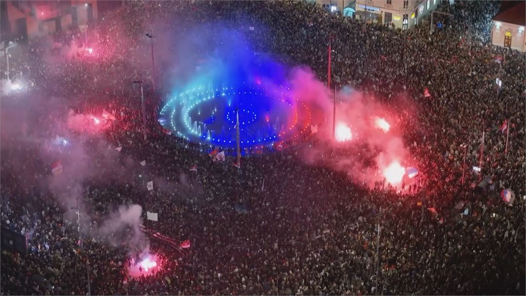塞爾維亞強人武契奇下台 舉國徹夜狂歡、新政權誓言掃貪
