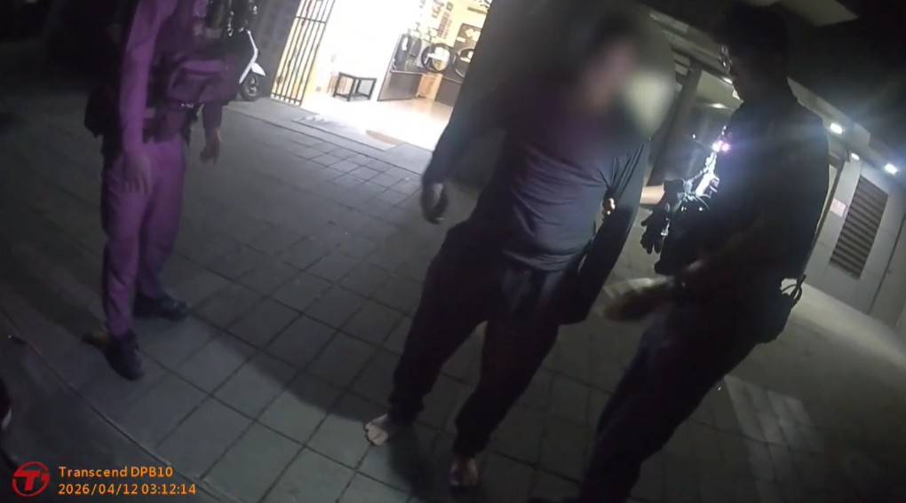 快新聞／花蓮凌晨警匪追逐！男子棄車仍被逮　身上竟搜出「這東西」
