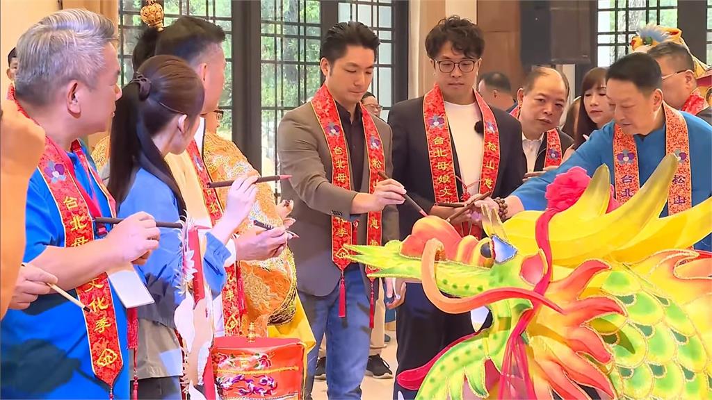 沈伯洋才被點名戰台北「中國媒體」秒出手！周軒批：幫國民黨吹哨壯膽？