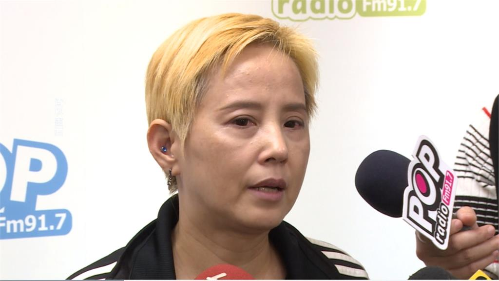 演藝圈第一槍！李明依表態喊「不同意罷免」過往爭議言論全被挖