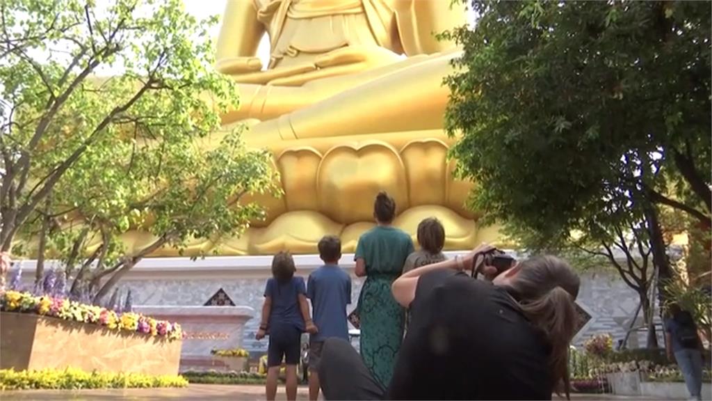 確診罕見疾病3孩子即將失明 父母展開「看世界」旅程