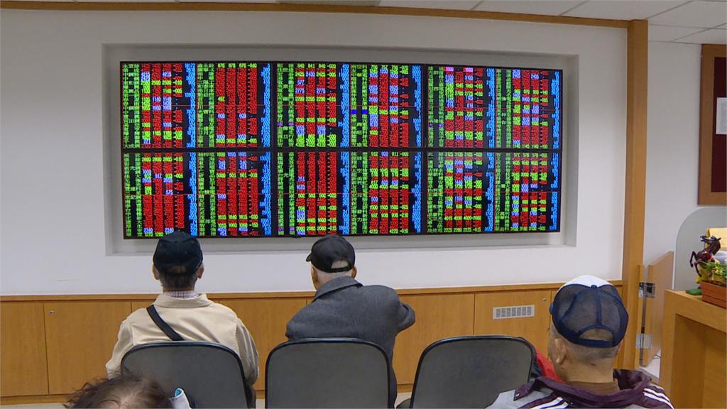 普發6000元別急著花!專家籲股海新手「投資這2檔ETF」:可當發財金