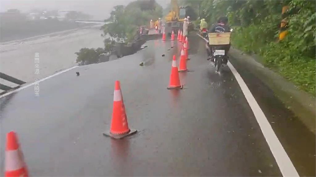 高雄山區遭雨襲擊慘成孤島 桃源四社部落組「勇士隊」運物資