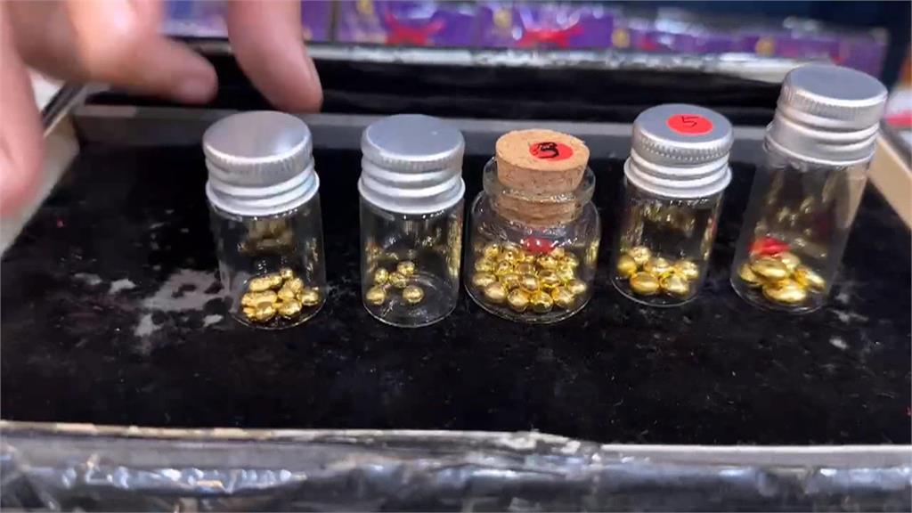 超級小暖男！　9歲男童至銀樓買小金豆送媽媽