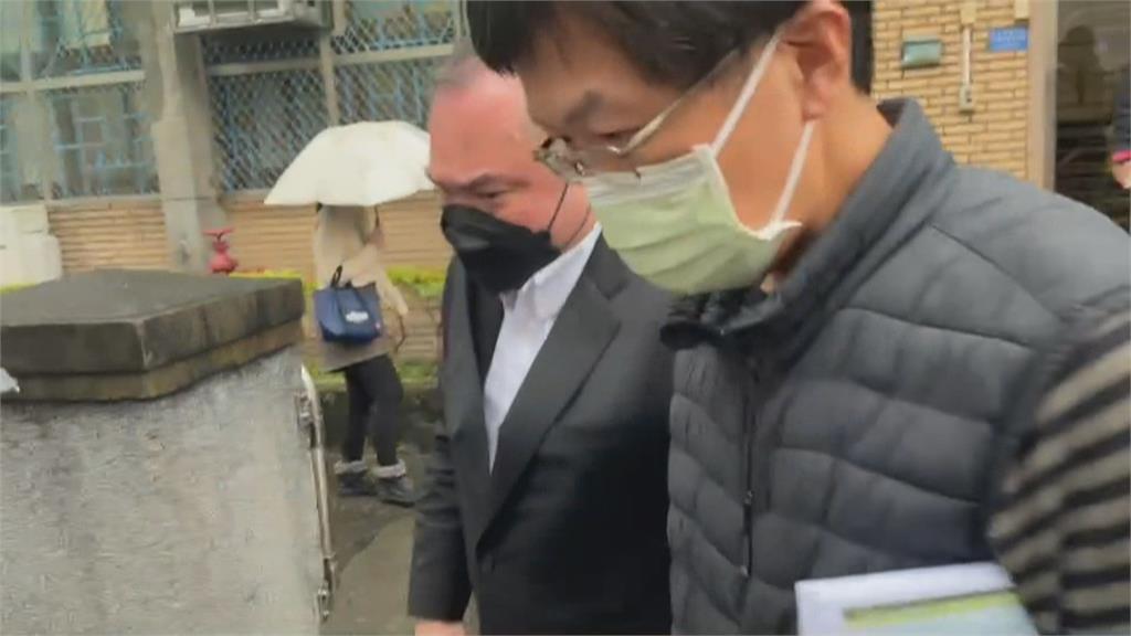 連一鮑魚前負責人涉炒作TDR判18年 法律學者鑑定主張「900號函不適用」