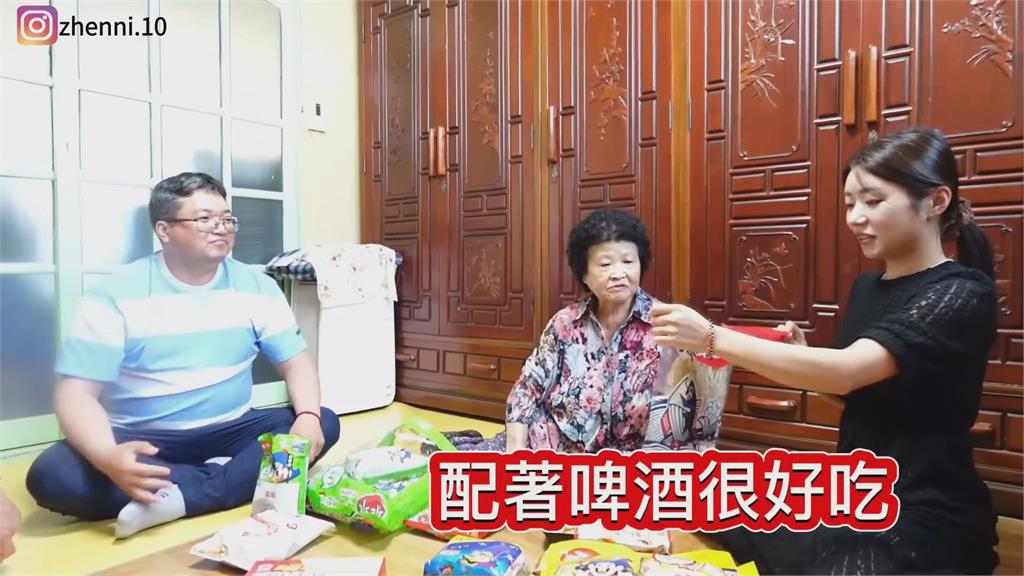 好狠毒啊!南韓爺爺初嚐高濃度金門高粱 醉倒行徑笑翻網