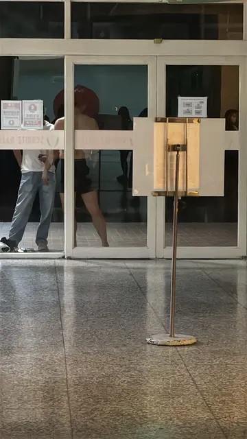 每日一噁男!靜宜大學女宿驚見「28歲醉漢闖入」目擊女大生當場嚇壞:脫到剩內褲