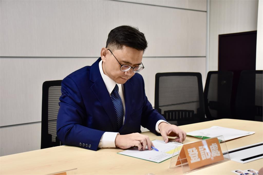 快新聞／喊民調海放柯志恩20%　賴瑞隆登記DPP初選：期盼有一場良性競爭