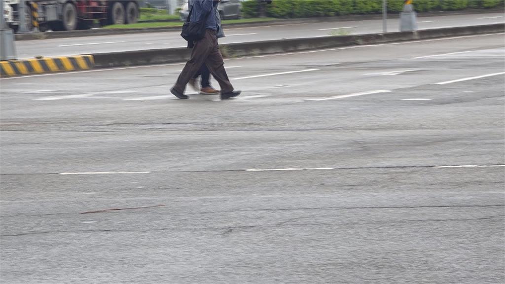 過馬路要跑百米？　台中環中路過馬路時間不足將改善