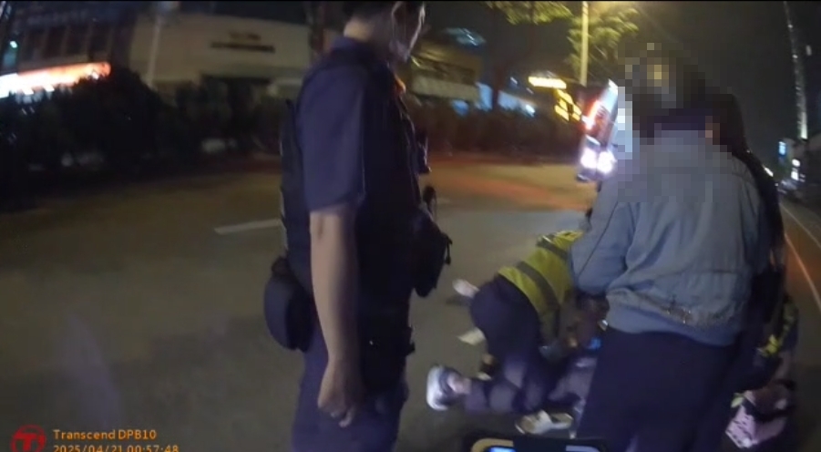 悲劇！母騎車載送醫　後座兒子摔車頭部重擊送醫不治