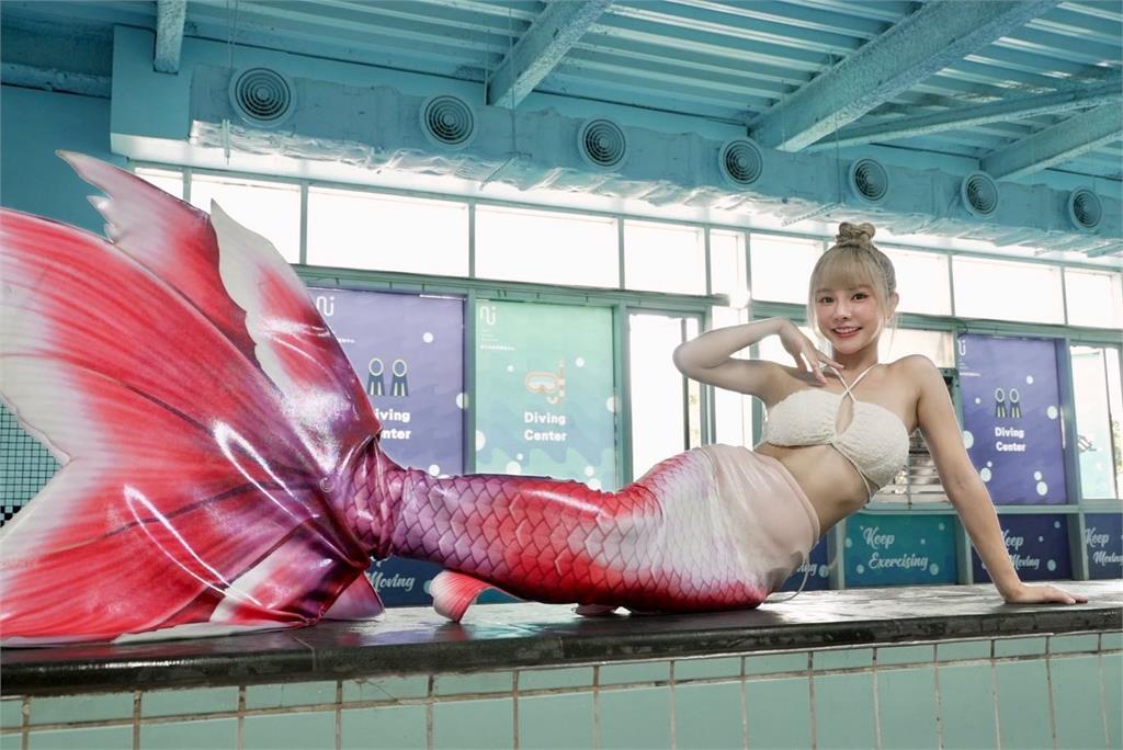 巫苡萱突曬「大辣」美照!「水下絕美曲線」曝網讚翻:美人魚偷跑上岸