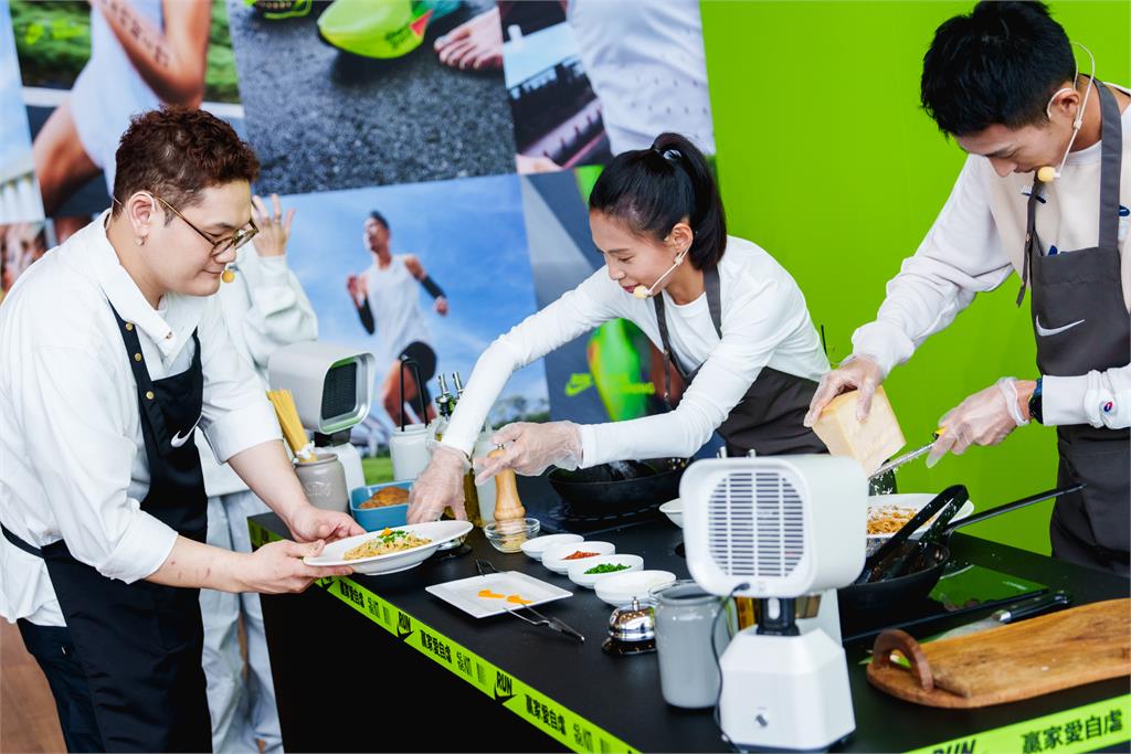 馬拉松/黑白大廚來啦!金太星攜手跑者周庭印、曹純玉跨界打造贏家菜單