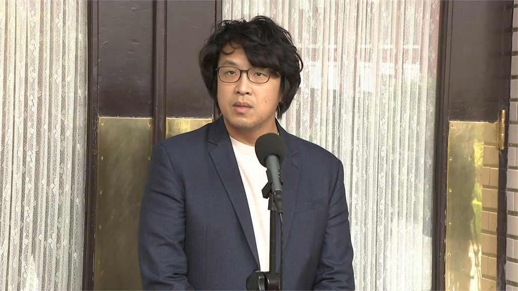 葉元之被沈伯洋推當「勞動部長」氣炸發文遭嗆！半夜不睡「和網友吵到12點」