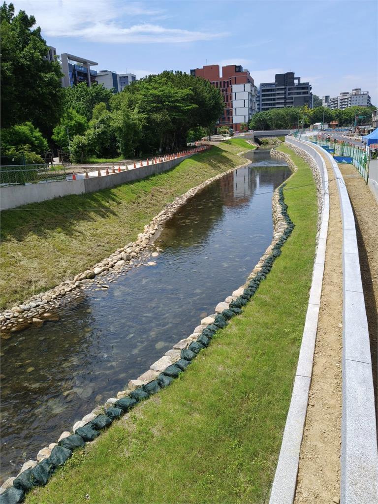 輝達才選址北士科…後腳爆「違法徵收」!柯市府「誤拆」百年古蹟陰招曝光
