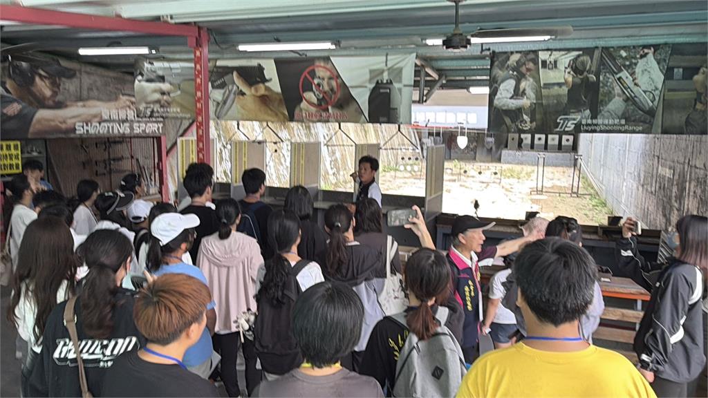 以射擊培養專注與自律　兒少柳營體驗多元學習