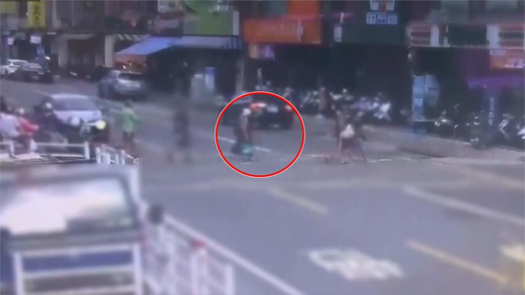 高雄誇張搶案! 老婦人金項鍊遭搶匪硬扯 5小時速逮嫌