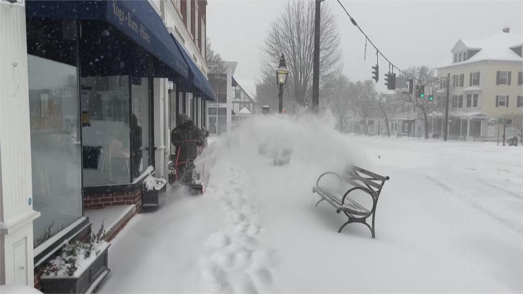 怪獸級風暴襲捲美東！　影響全美超過2/3人口至少7人死亡