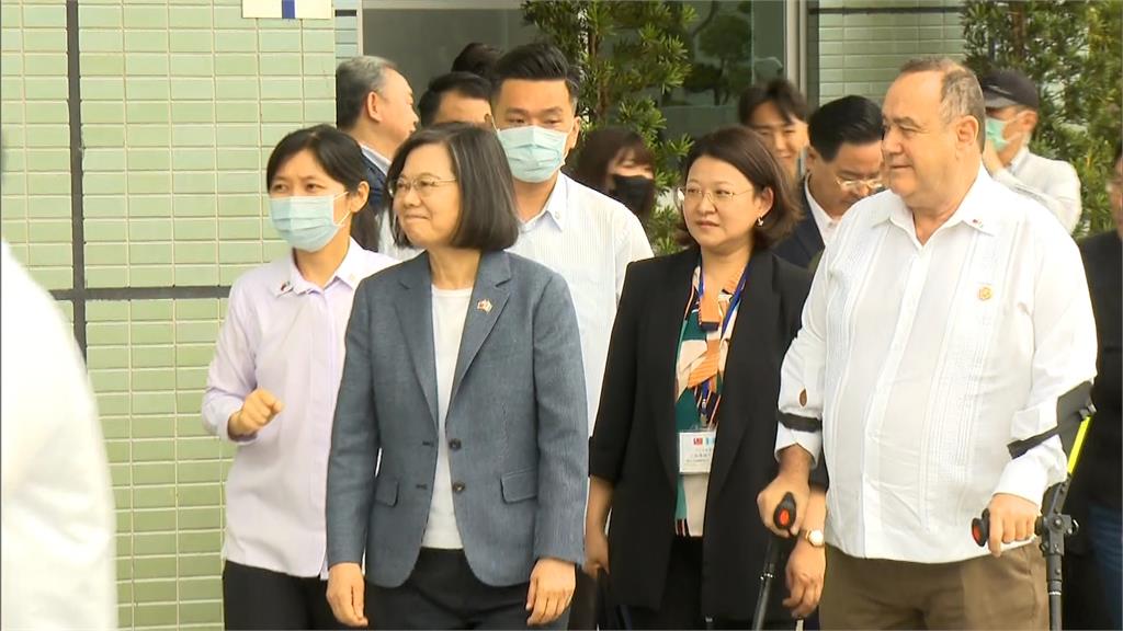 蔡總統陪同賈麥岱參訪電動車廠　瓜地馬拉歡迎台廠到當地投資