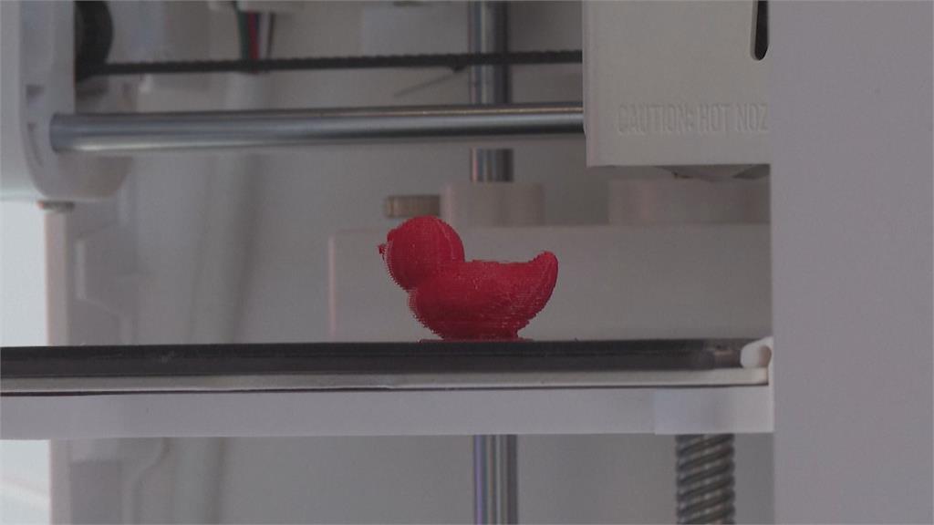 「消費性電子展」新奇產品推陳出新 3D玩具印表機、智慧掏耳器吸睛