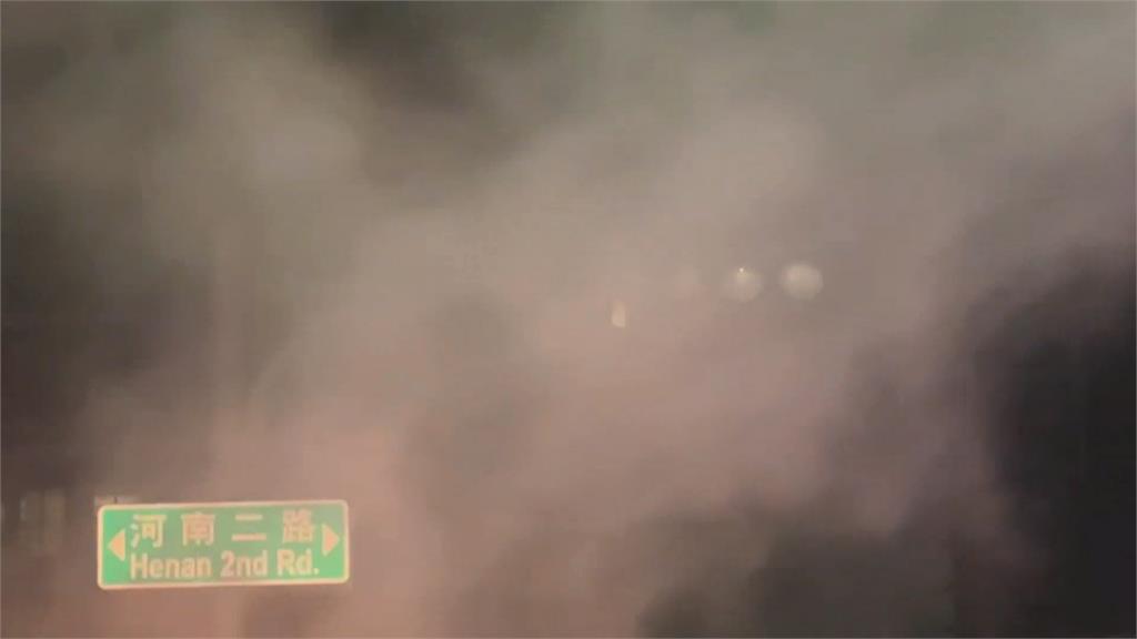 高雄前金區變電箱爆炸　1100戶瞬間停電