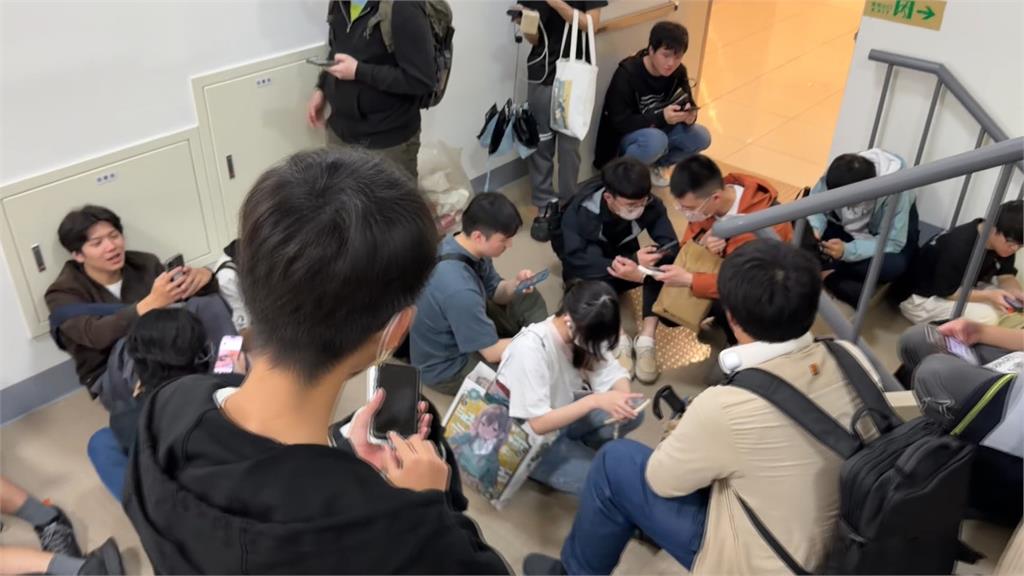 動畫快閃店爆排隊亂象！　粉絲苦等11小時「沒能進場」