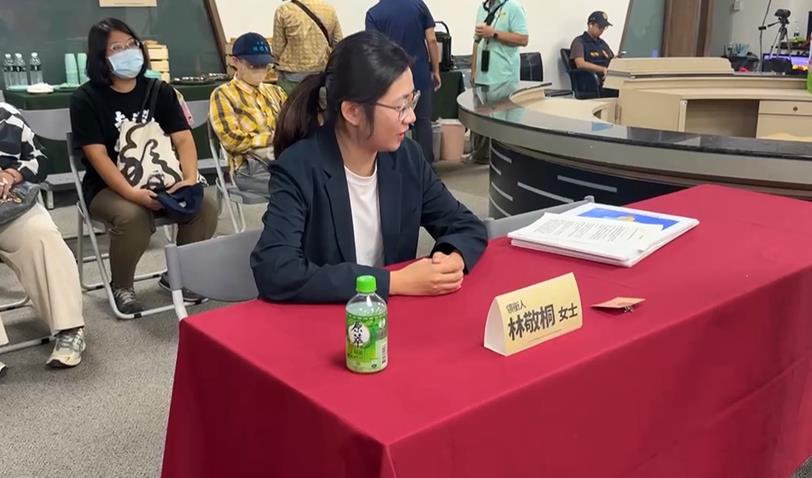 接受統戰第一名?投二說明會 游顥與罷團「親中」交鋒