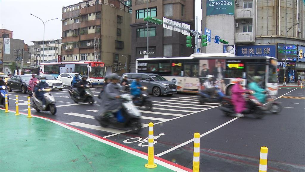 又改!公館圓環增「可變車道」 民眾轟:用路人都是市府模型?