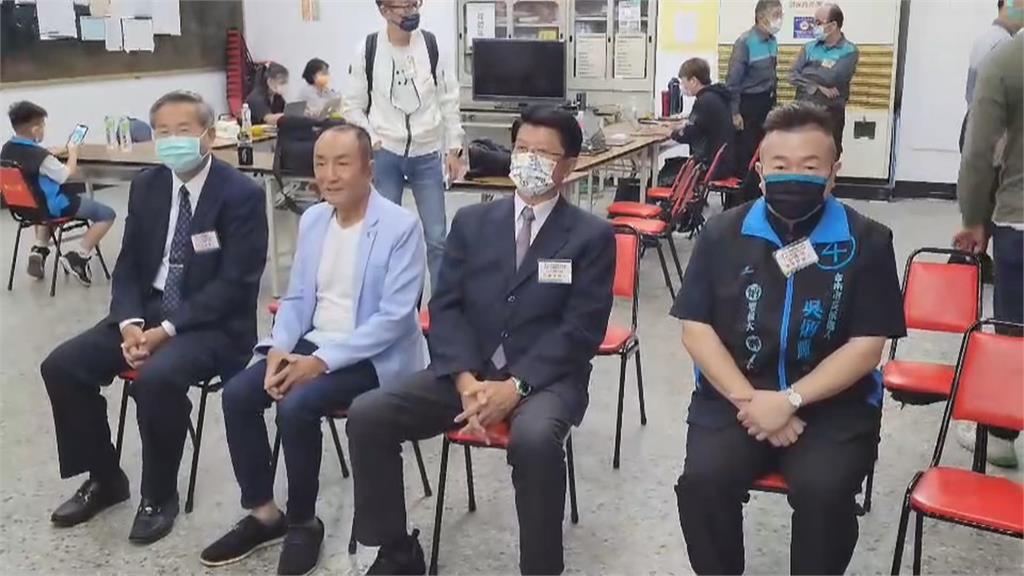 政見發表會對手猛攻市政 黃偉哲端4年政績