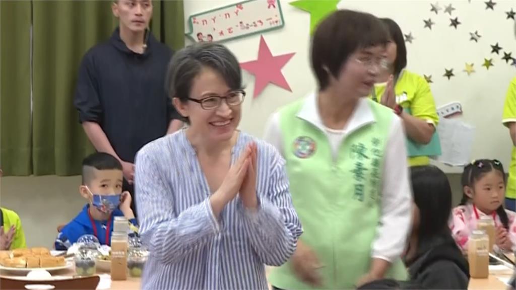 表揚新住民自強媽媽 蕭美琴.陳素月共進午餐 場面溫馨